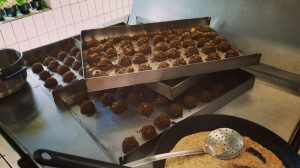 Sformatini di lenticchie e semi di sesamo